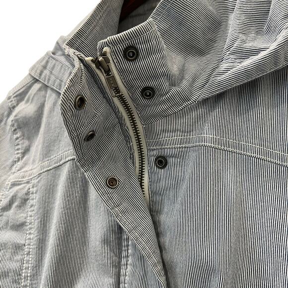 Gap  Seersucker Jacket Blue White Size Medium Hooded - Picture 5 of 14